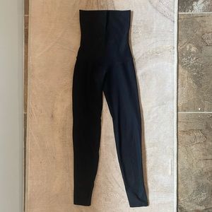 Postpartum Sculpt & Recovery Legging